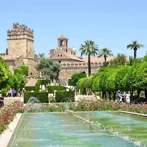 Appartement Con Jardin Y Piscina En, Cordoue